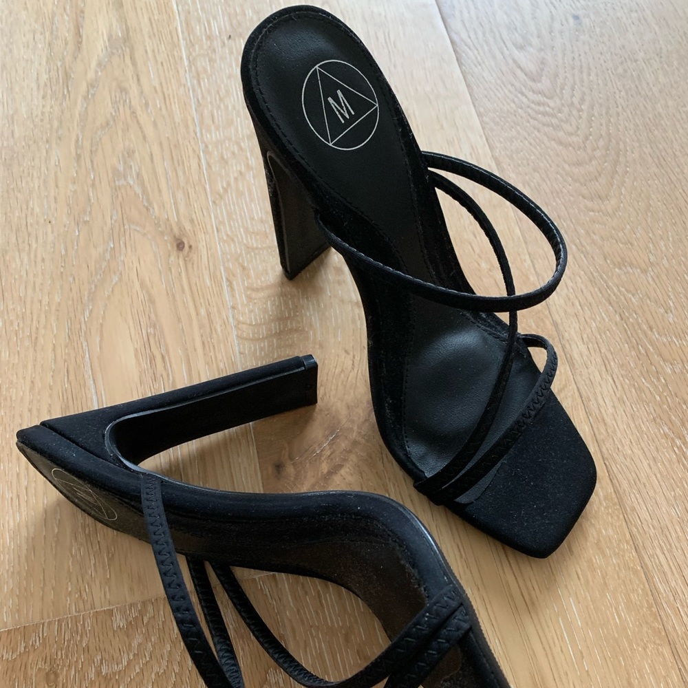 Brand new missguided black strappy heels size 6